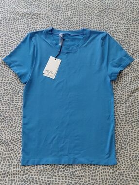 Aritzia Smooth Seamless Willow Splash Blue T-Shirt NWT Large